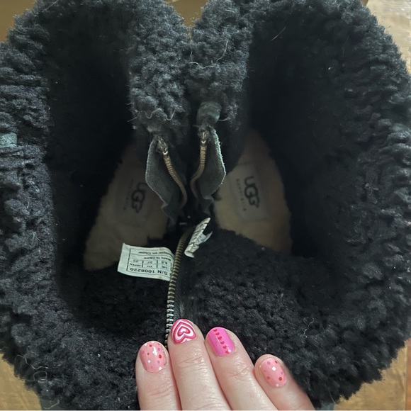 ❄️ UGG Blayre II Boots - Picture 12 of 13